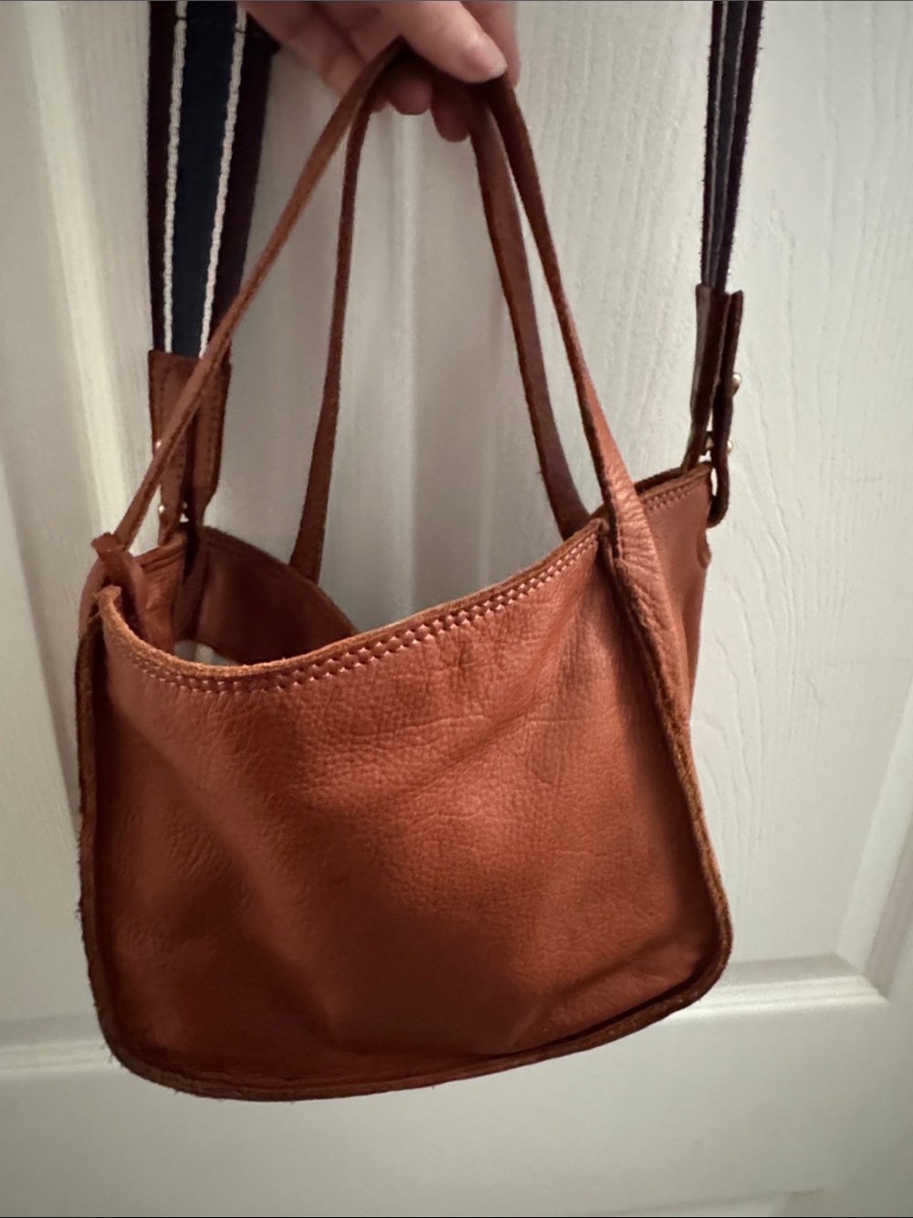 Margot Leather womens shoulderBag — Rustic Brown - Picture 4 of 11